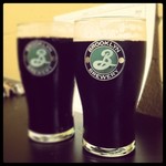 mmbayerr1 - Nothing like a post workout #brooklynbrewery chocolate stout to replenish those carb stores! #yumm #darkbeer @specificgravity 